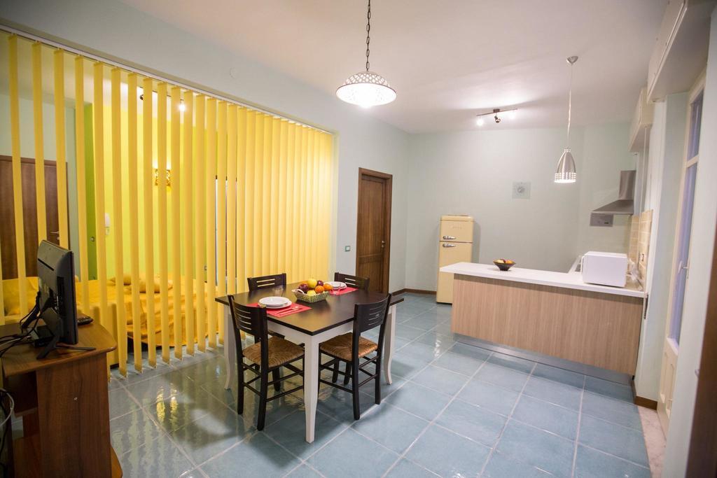 Apartamento Il Nido del sole Cefalú Habitación foto