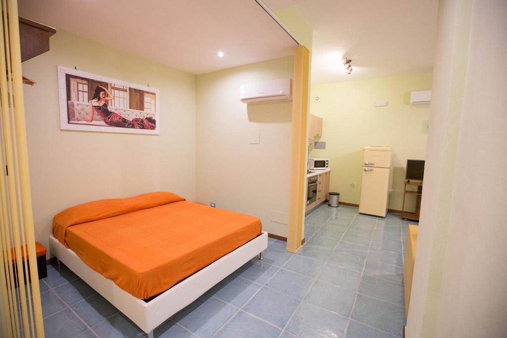 Apartamento Il Nido del sole Cefalú Habitación foto